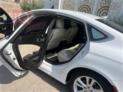 Chrysler 200